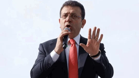 İmamoğlu  “Akın Gürlek’e hakaret” suçlamasıyla yargılandığı davada hakim karşısına çıktı CHP’nin Cumhurbaşkanı Adayı Ekrem İmamoğlu’nun, İstanbul Cumhuriyet Başsavcısı Akın Gürlek’e