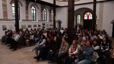 Nilüfer Belediyesi, Gölyazı Kültürevi’nin tarihi atmosferinde “Bahar Operası”nı sanatseverlerle buluşturdu.