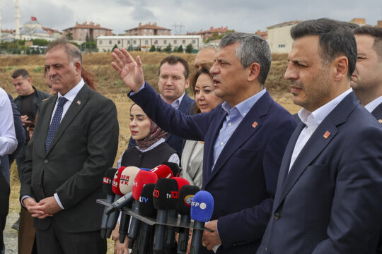 Cumhuriyet Halk Partisi Lideri Özgür Özel, Cumhurbaşkanı adayı Ekrem İmamoğlu’nun