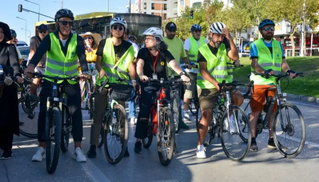 Bursa Büyükşehir Belediyesi tarafından Avrupa Hareketlilik Haftası kapsamında düzenlenen ‘Renkli