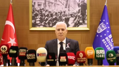 Bursa Büyükşehir Belediye Başkanı Mustafa Bozbey, suyun hiçbir zaman siyaset