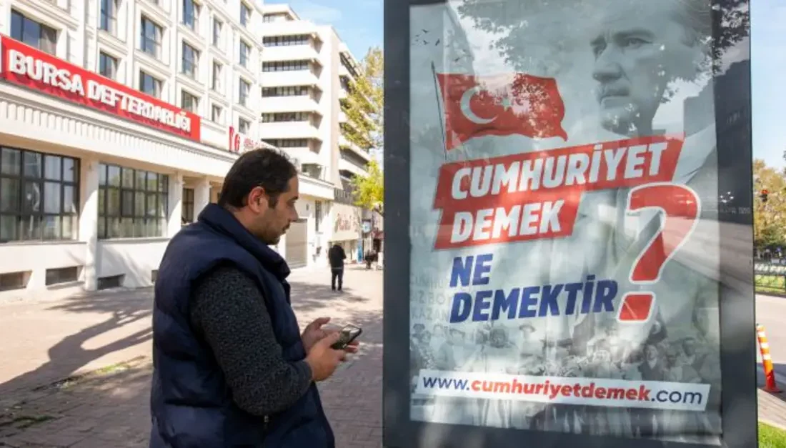 Bursa Büyükşehir Belediyesi, Türkiye Cumhuriyeti’nin 102’inci kuruluş yıl dönümünde, halkın