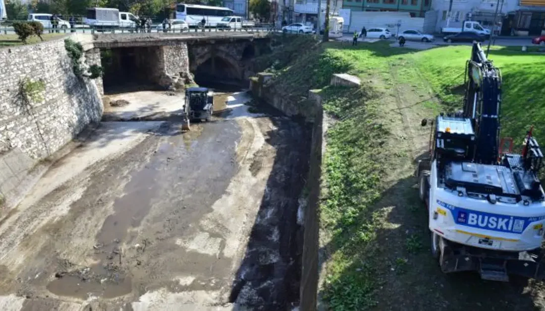 Bursa Büyükşehir Belediyesi, olası taşkın ve sel baskınlarının önüne geçmek