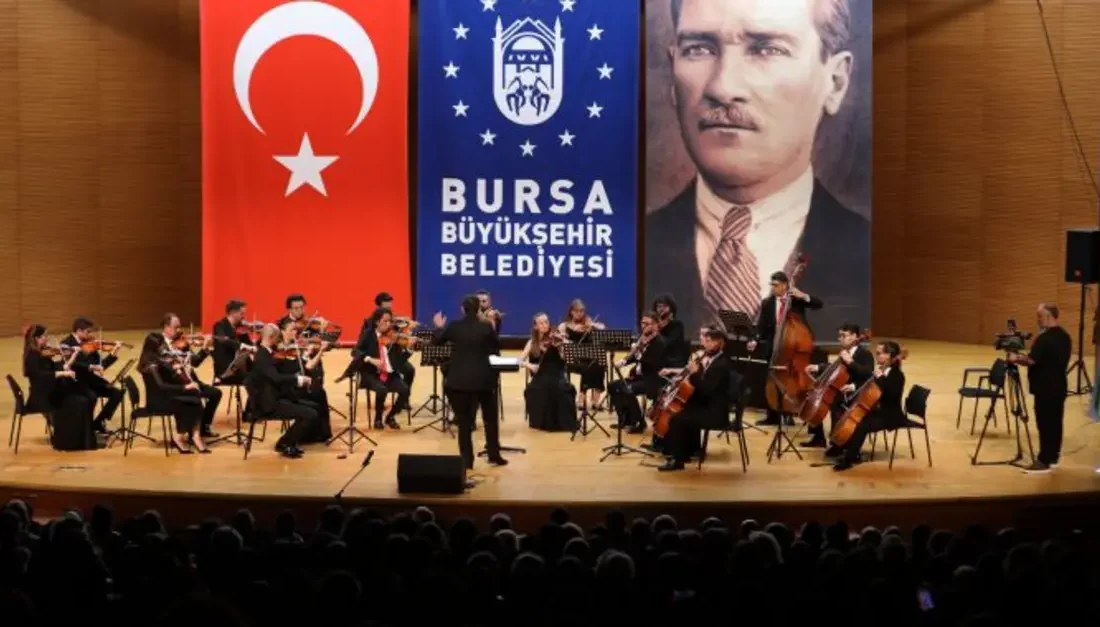 Büyükşehir Belediyesi Bursa Oda Orkestrası tarafından Azerbaycan ve Türkiye''den seçkin