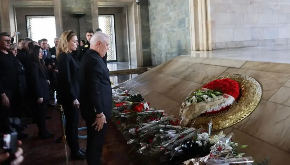 - Bursa Büyükşehir Belediye Başkanı Mustafa Bozbey ve Büyükşehir bürokratları