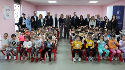 Bursa Büyükşehir Belediyesinin Bursa Yuvam Çocuk Etkinlik Merkezlerinde eğitim gören
