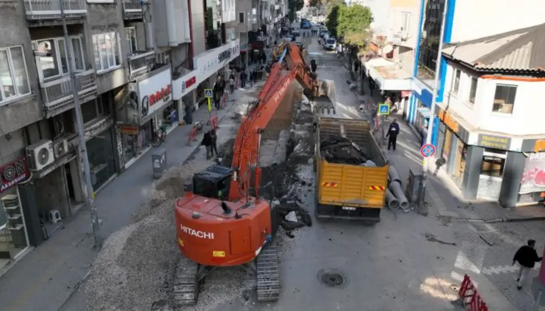 Bursanın altyapısını güçlendirmek ve yaşam kalitesini yükseltmek adına çalışmalarını sürdüren