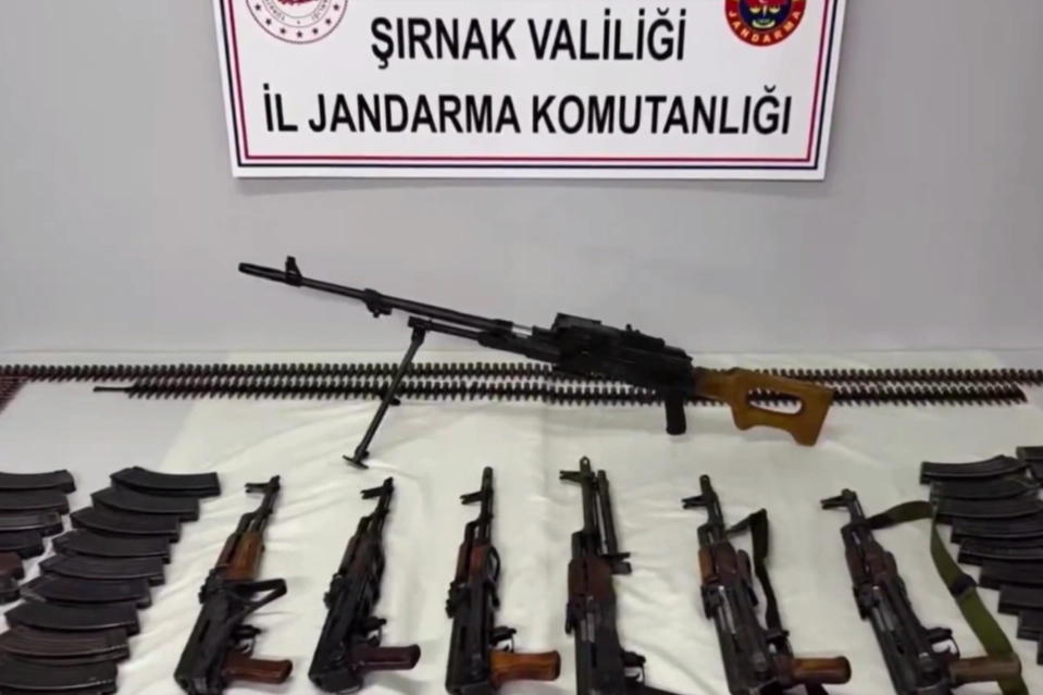 Jandarma Genel Komutanlığı tarafından 27 ilde düzenlenen operasyonlarda 1 kaçak