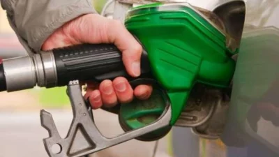 Dünyada seyreden gelişmeler, ABD-İran arasında yaşanan gerilim nedeniyle motorine 2