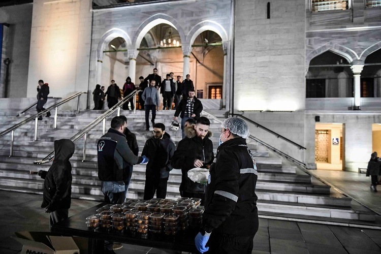 Ankara Büyükşehir Belediyesi, sosyal belediyecilik anlayışı doğrultusunda Ramazan ayına özel