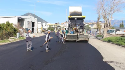 Antalya Büyükşehir Belediyesi, ilçe merkezlerinde ulaşımı daha güvenli ve konforlu