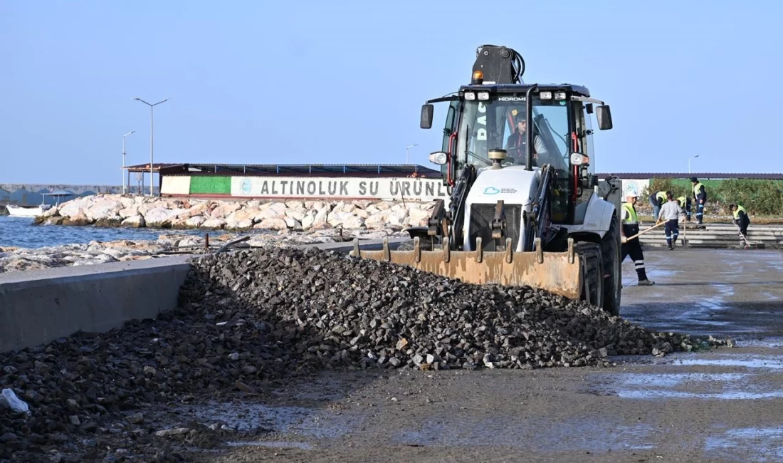 Balıkesir Büyükşehir Belediye Başkanı Ahmet Akın, lodos ve olumsuz hava