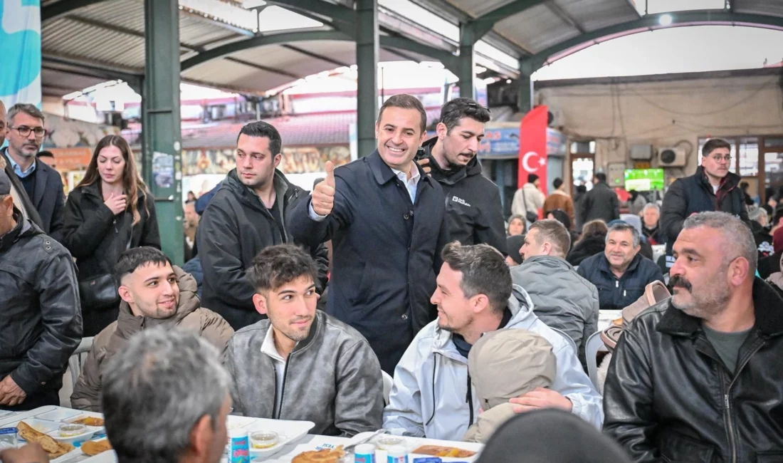 Balıkesir Büyükşehir Belediye Başkanı Ahmet Akın, Ramazan’ın bereketini hemşehrileriyle paylaşmaya