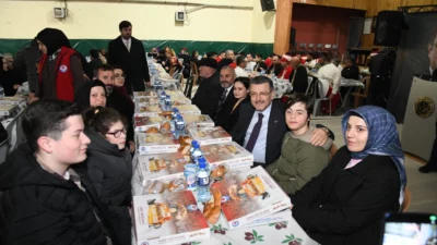 Trabzon Büyükşehir Belediye Başkanı Ahmet Metin Genç, Arsin ilçesinde düzenlenen