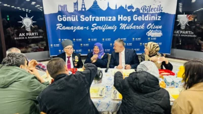 AK Parti Bilecik İl Başkanlığı tarafından düzenlenen iftar programında şehit yakınları,
