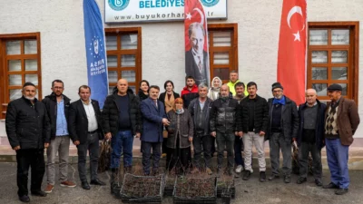 Bursa Büyükşehir Belediyesi, kırsal kalkınma hedefleri doğrultusunda üreticiye fide-fidan ve