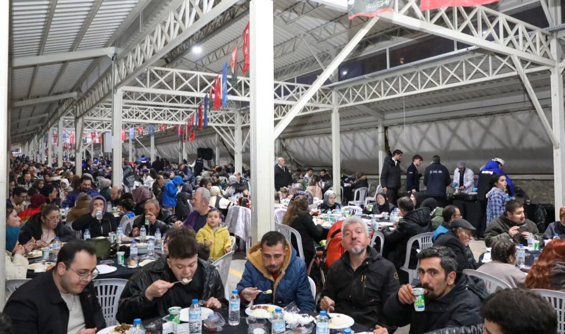 Ramazan’ın birleştirici ve manevi iklimini kentin farklı noktalarında düzenlediği etkinliklerle