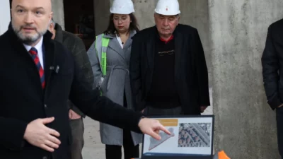 Bursa’nın ilk deprem izolatörlü konut projelerinden biri olarak yükselen Tema