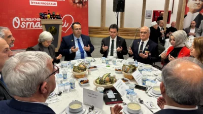 Bursa'da Osmangazi Belediyesi, Ramazan’ın birlik ve dayanışma ruhunu yansıtan iftar