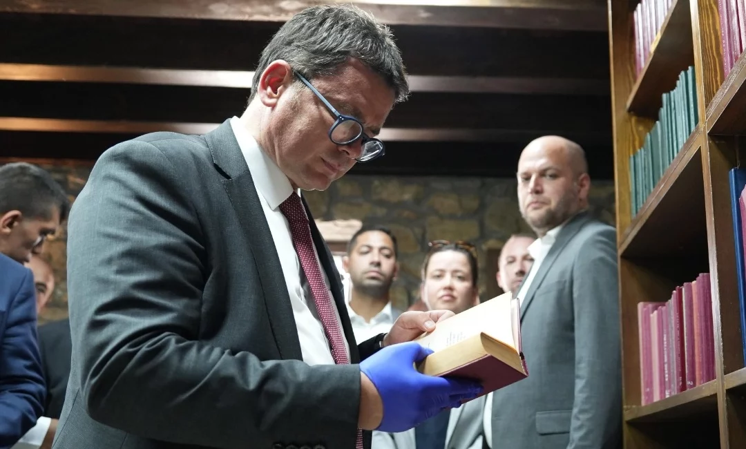 Bursa Osmangazi Belediyesi, Türk edebiyatının hafızasında derin izler bırakan Ahmet