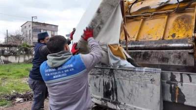 Çayırova Belediyesi İklim Değişikliği ve Sıfır Atık Müdürlüğü ekipleri, ilçede