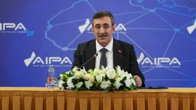 Cumhurbaşkanı Yardımcısı Cevdet Yılmaz, Yapay Zekâ Politikaları Derneği ev sahipliğinde