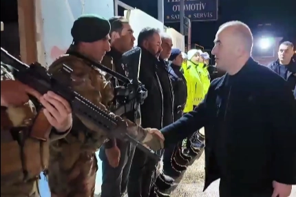 Elazığ Valisi Numan Hatipoğlu, Ramazan ayının ilk sahurunda Diyarbakır Yolu