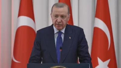 Cumhurbaşkanı Recep Tayyip Erdoğan, Etiyopya dönüşü uçakta gazetecilerin sorularını yanıtladı.