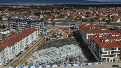 Eskişehir Büyükşehir Belediyesi, “2026 Eskişehir Yılı” projeleri kapsamında Gündoğdu Mahallesi’nde