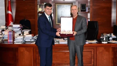 Kütahya Belediye Başkanı Eyüp Kahveci ve beraberindeki heyet, Ankara Büyükşehir