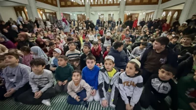 Gölcük Belediyesi’nin geleneksel olarak düzenlediği etkinliklere katılan çocuklar, Ramazan ayı