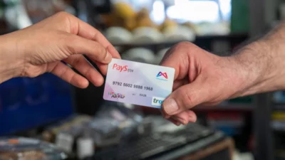 Mersin Büyükşehir Belediyesi, sosyal belediyecilik anlayışı doğrultusunda vatandaşların ve öğrencilerin