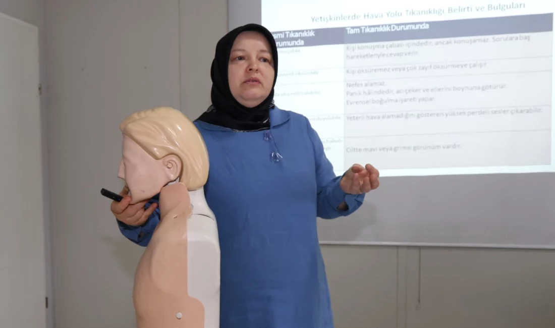 Kocaeli Büyükşehir Belediyesi’nin düzenli olarak gerçekleştirdiği ilk yardım eğitimleri, kurum