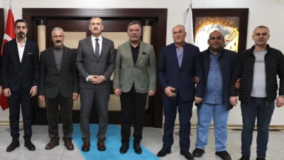 Ağrı Sanayi Sitesi’nde “Hayati Usta” olarak tanınan Hayati Bekis, sanayi