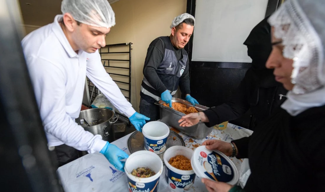 Ramazan ayında birlik ve dayanışma ruhunu büyüten İzmir Büyükşehir Belediyesi,