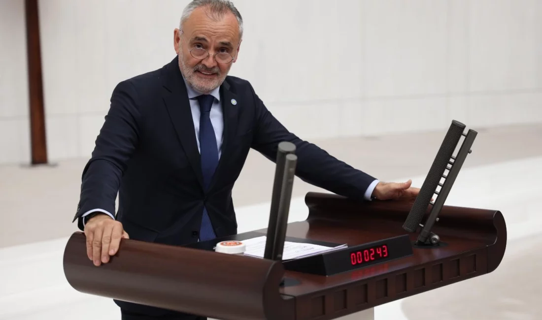 Akalın, İsrail Ordusunda görev aldığı iddia edilen Türkiye ve diğer