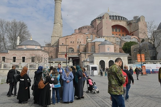 İstanbul Beylikdüzü Belediyesi, Ramazan ayını sanat ve sağlık temalı programlarla