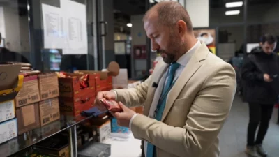 Maltepe Belediyesi, ilçedeki okullarda öğrenci sağlığını korumak amacıyla kantin denetimlerini