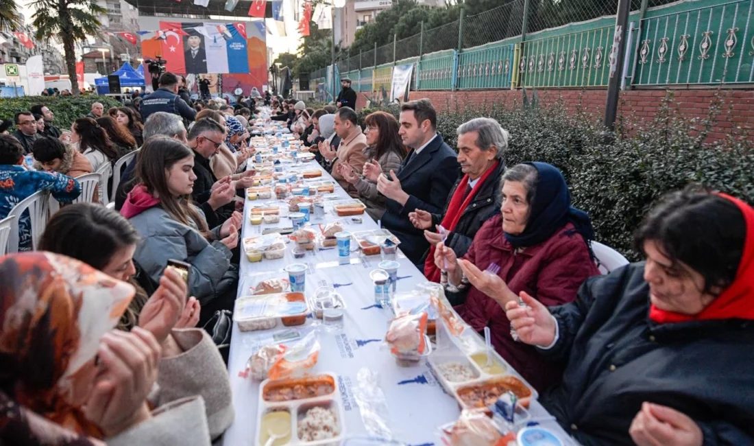 İzmir Büyükşehir Belediyesi’nin ramazan ayı boyunca kentin dört bir yanında