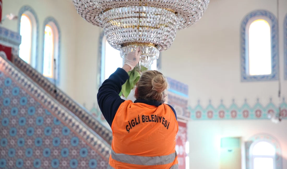 İzmir Çiğli Belediyesi, Ramazan ayı boyunca ilçe genelindeki camilerde temizlik