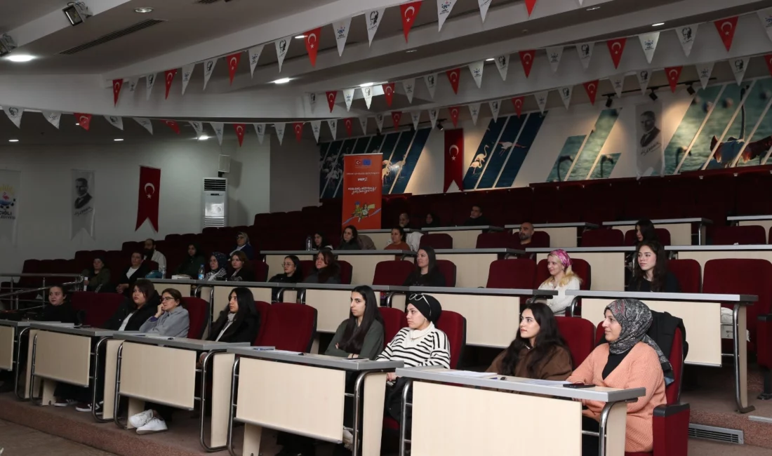 İzmir Çiğli Belediyesi’nin mesleki eğitime ve istihdama yönelik örnek projelerinden biri