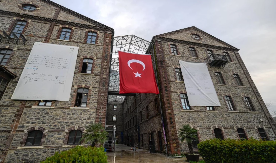 İzmir Büyükşehir Belediye Başkanı Cemil Tugay, Vakıflar Genel Müdürlüğü tarafından