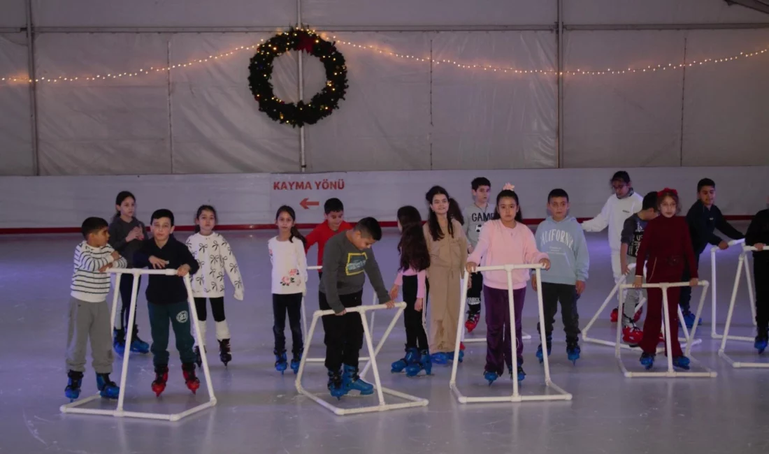 İzmir Büyükşehir Belediyesi, Okul Aile Birliği Destek Projesi çerçevesinde öğrencileri