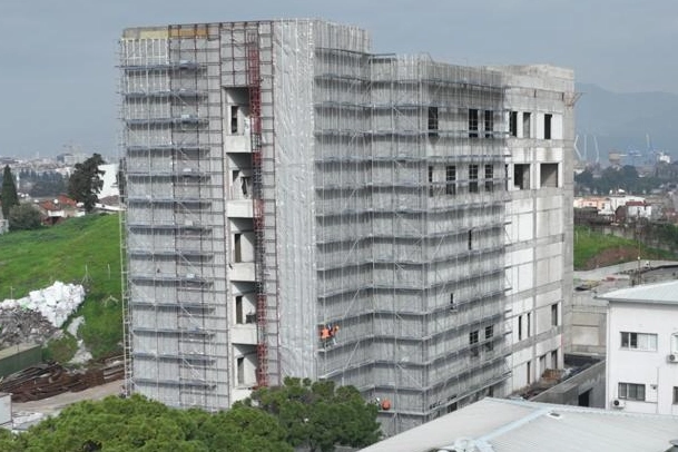 Türkiye’nin ilk ve tek belediye hastanesi İzmir Büyükşehir Belediyesi Eşrefpaşa