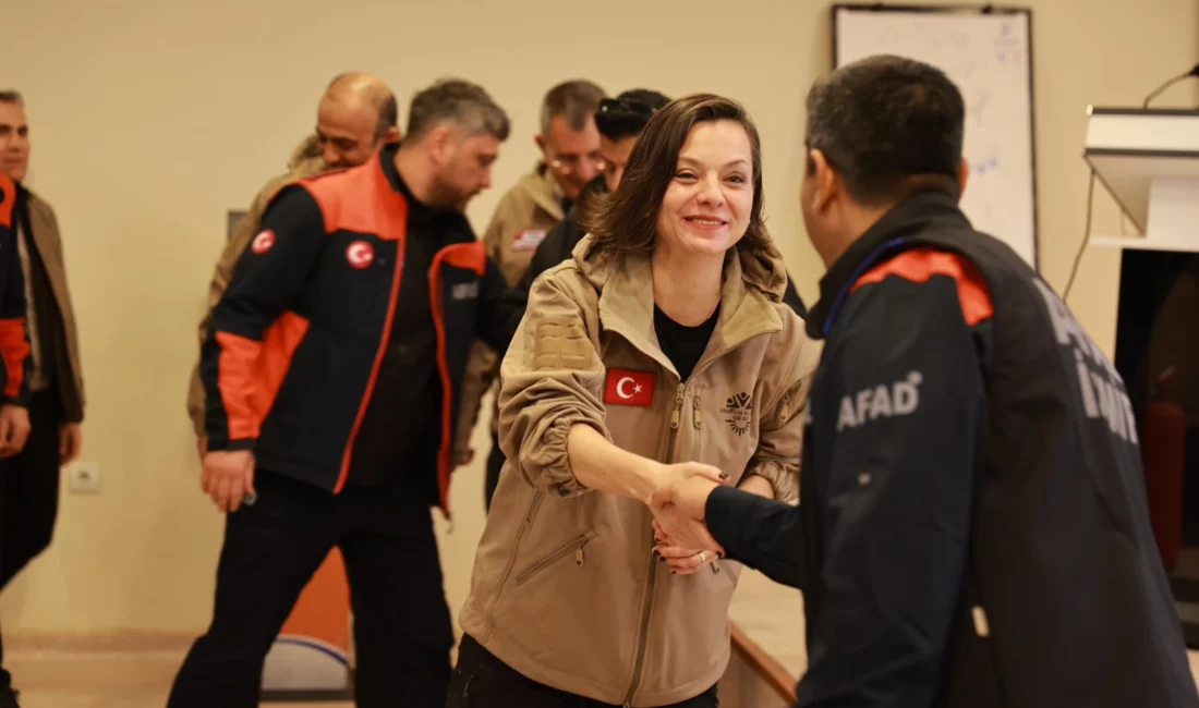 İzmir Karabağlar Belediyesi Arama ve Kurtarma Ekibi (KAR-KUT), afetlere hazırlık