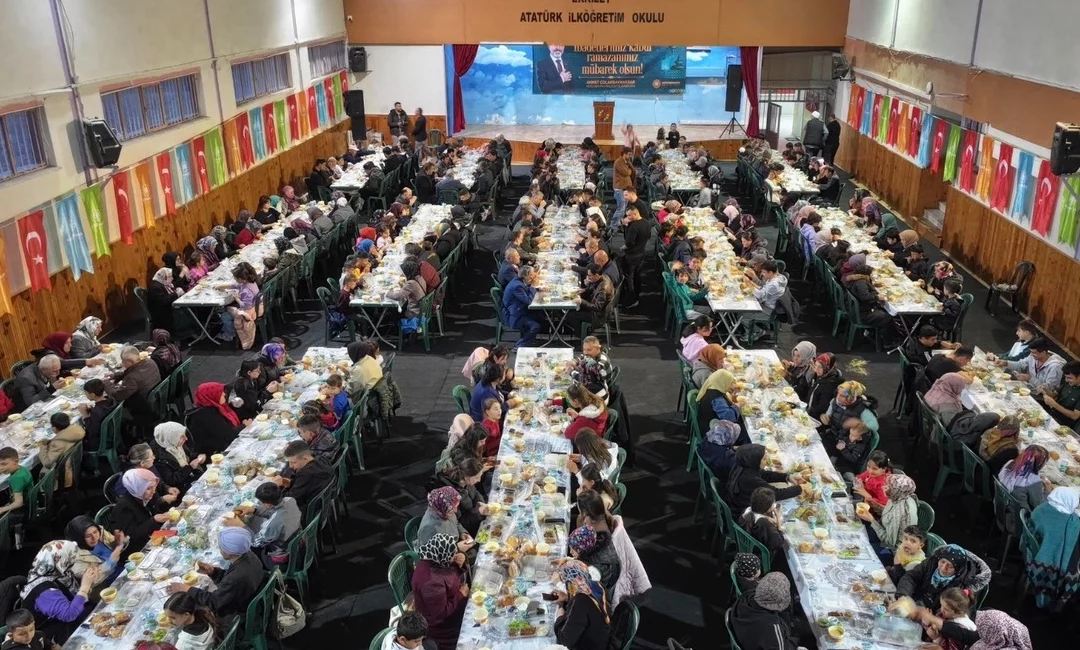 Kayseri Kocasinan Belediye Başkanı Ahmet Çolakbayrakdar, on bir ayın sultanı