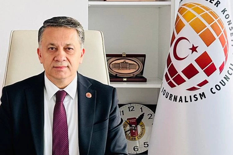 Küresel Gazeteciler Konseyi (KGK) Genel Başkanı Mehmet Ali Dim, sosyal