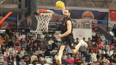Kocaeli Büyükşehir Belediyesi tarafından her yıl düzenlenen ve basketbol tutkunu