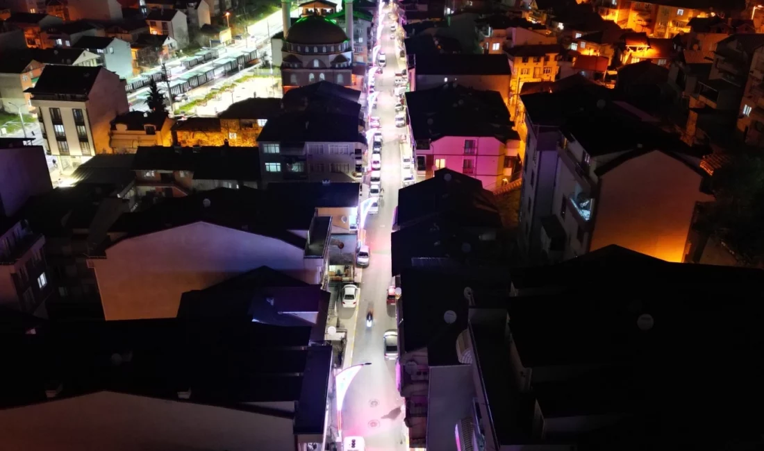 Kocaeli İzmit Belediyesi, üst yapı yenileme çalışmalarını tamamladığı Bekirdere Mahallesi