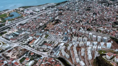 Kocaeli Büyükşehir Belediyesi’nin kentsel dönüşüm vizyonu doğrultusunda önemli bir eşik